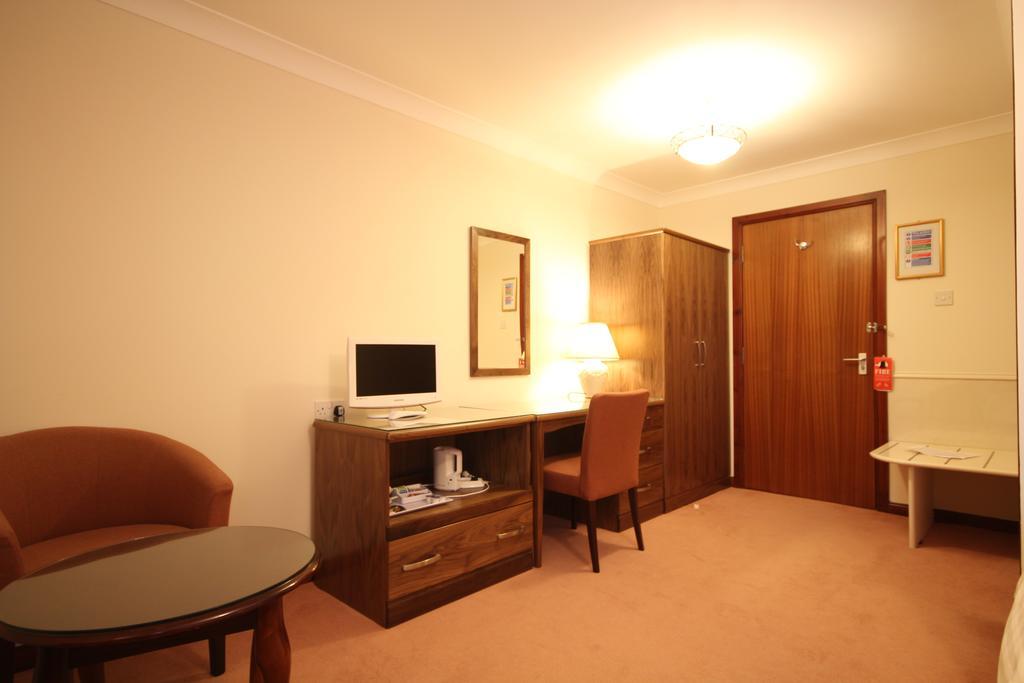 Strathburn Hotel Inverurie By Compass Hospitality Eksteriør bilde