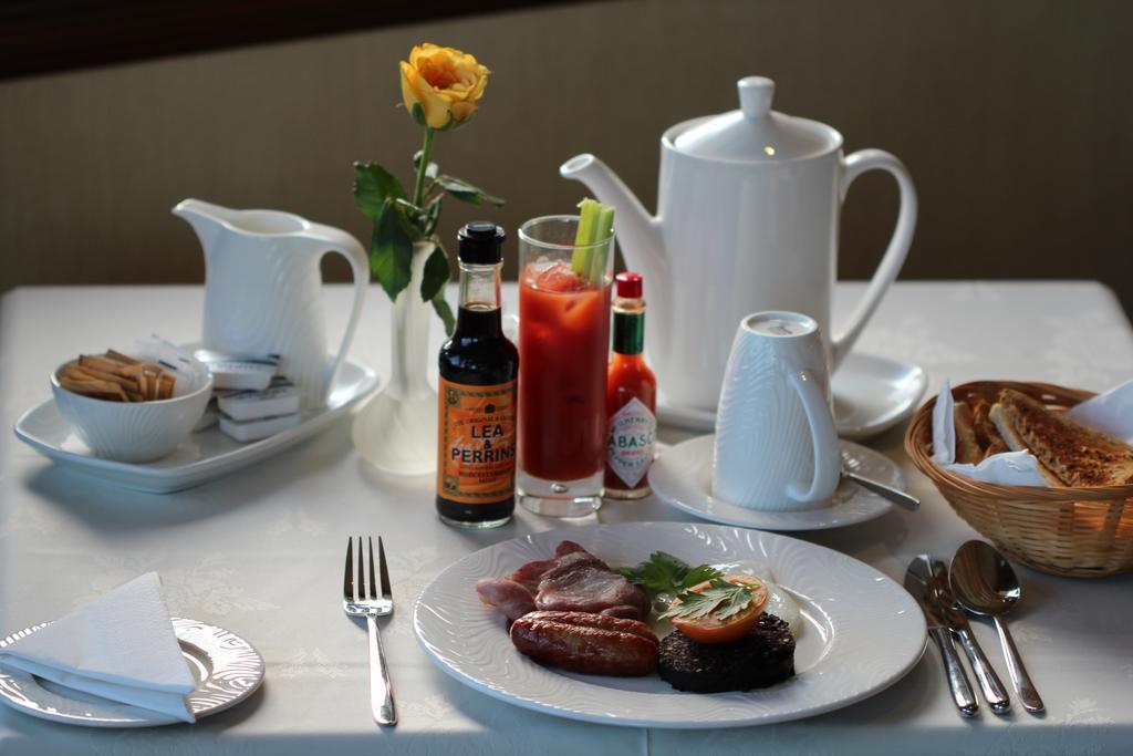 Strathburn Hotel Inverurie By Compass Hospitality Eksteriør bilde