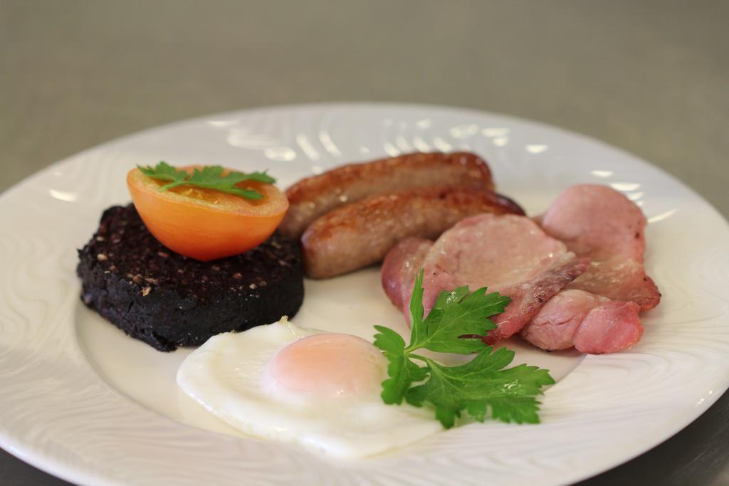 Strathburn Hotel Inverurie By Compass Hospitality Eksteriør bilde
