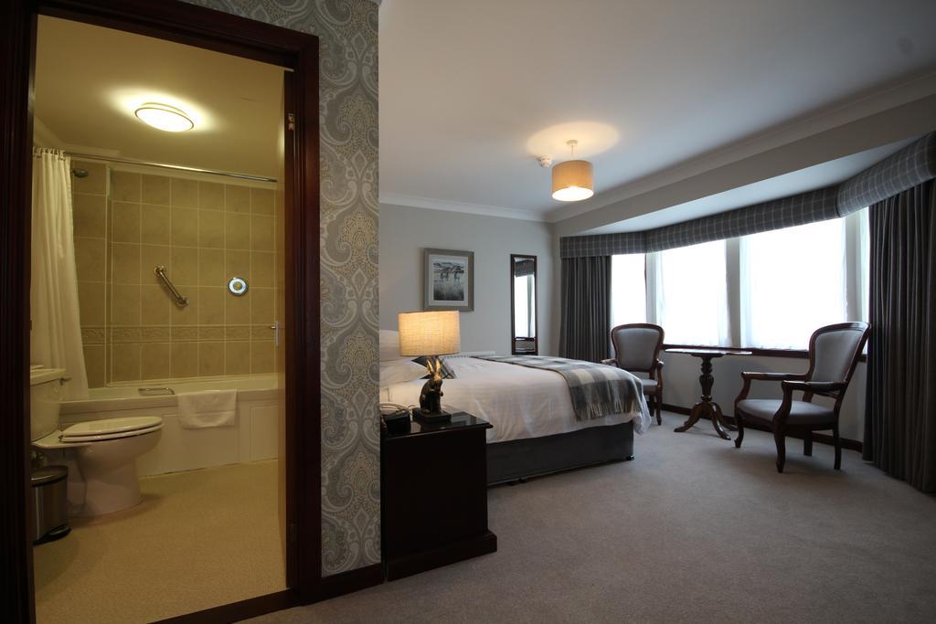 Strathburn Hotel Inverurie By Compass Hospitality Eksteriør bilde