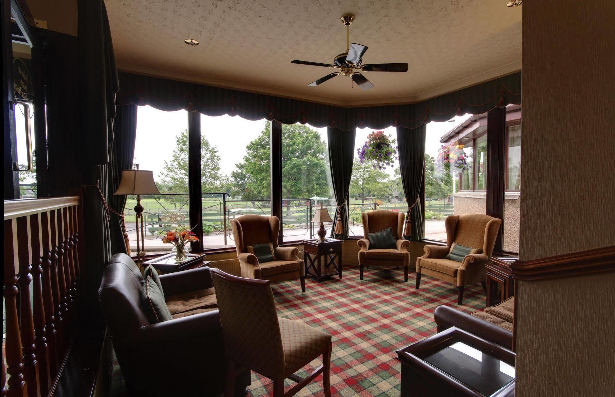 Strathburn Hotel Inverurie By Compass Hospitality Eksteriør bilde
