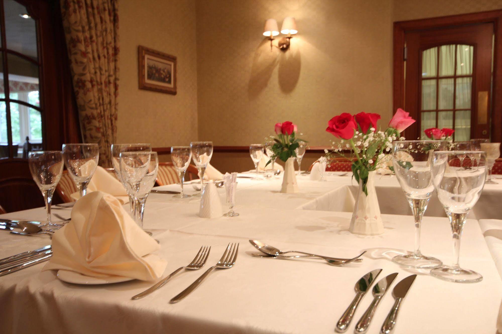 Strathburn Hotel Inverurie By Compass Hospitality Eksteriør bilde