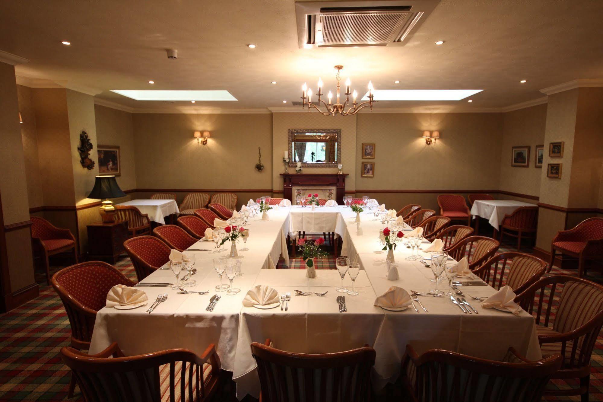 Strathburn Hotel Inverurie By Compass Hospitality Eksteriør bilde