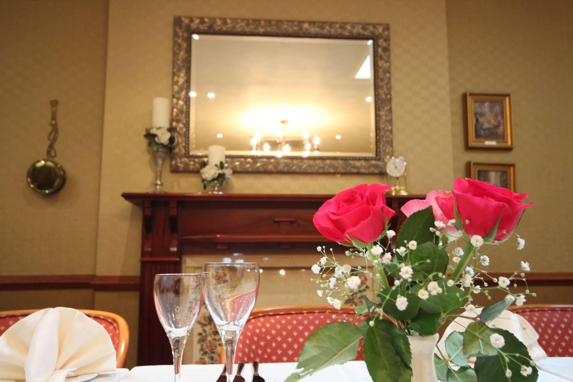 Strathburn Hotel Inverurie By Compass Hospitality Eksteriør bilde