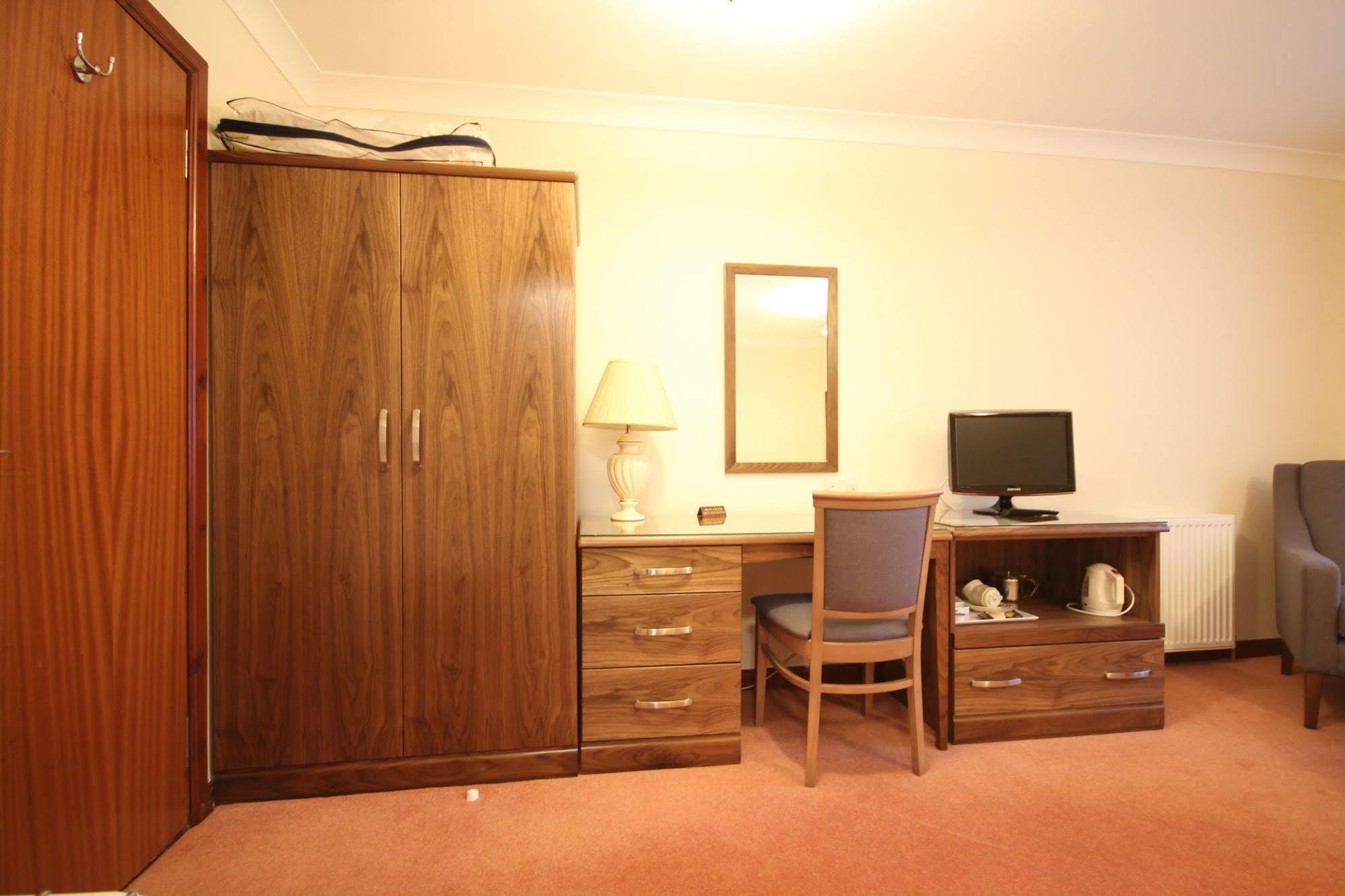 Strathburn Hotel Inverurie By Compass Hospitality Eksteriør bilde